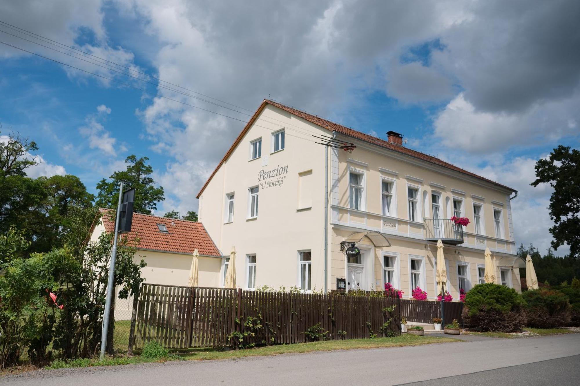 Penzion U Nováků Kožlí u Orlíka Esterno foto